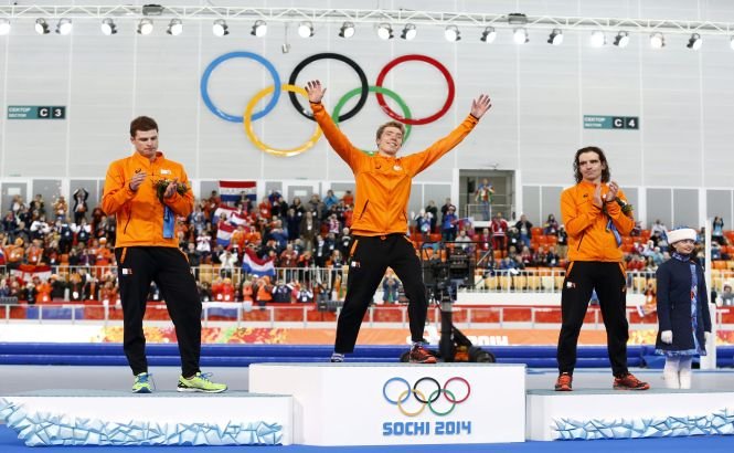 O nouă triplă olandeză la patinaj viteză. Jorrit Bergsma, medalie de aur şi record olimpic la 10.000 de metri