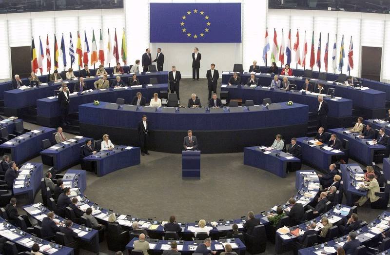Sondaj VoteWatch.Europe: Socialiştii ar obţine 221 de mandate în PE, iar popularii - 202
