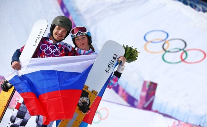 Triumf în familie în concursul de snowboard de la Soci. Aur pentru soţ şi bronz pentru soţie, la slalom uriaş paralel