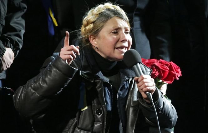 Iulia Timoşenko, în faţa zecilor de mii de protestatari din Kiev. &quot;Sunt sigură că Ucraina va intra în UE”
