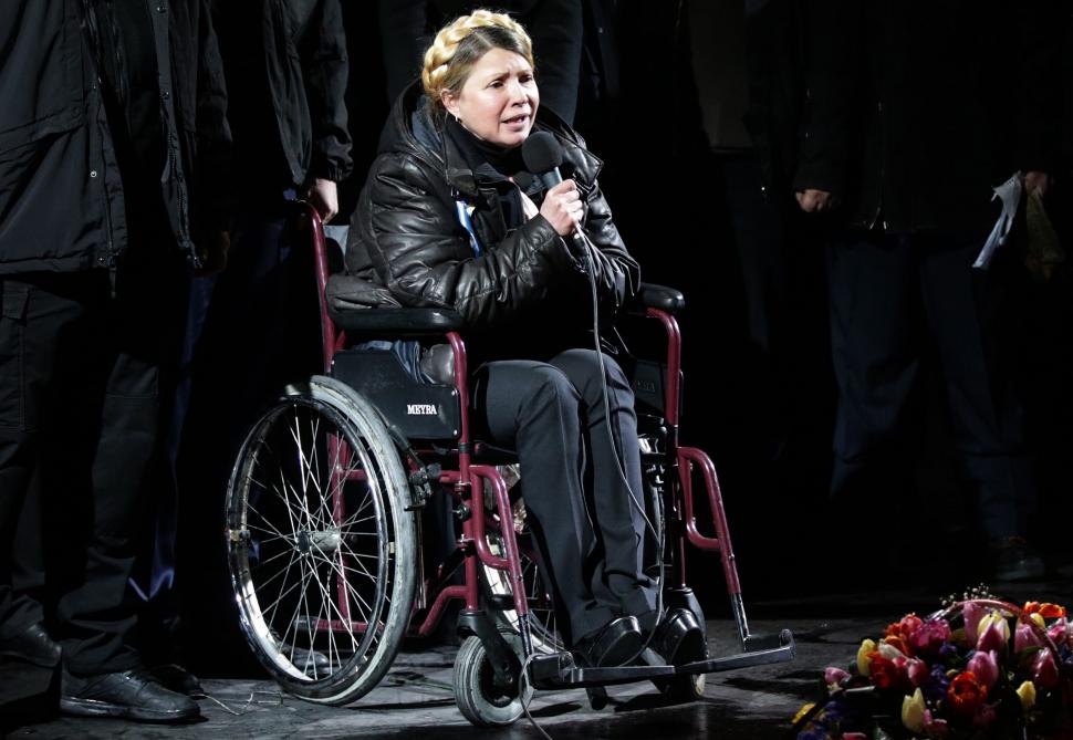 Iulia Timoşenko, în faţa zecilor de mii de protestatari din Kiev. "Sunt sigură că Ucraina va intra în UE” 248578