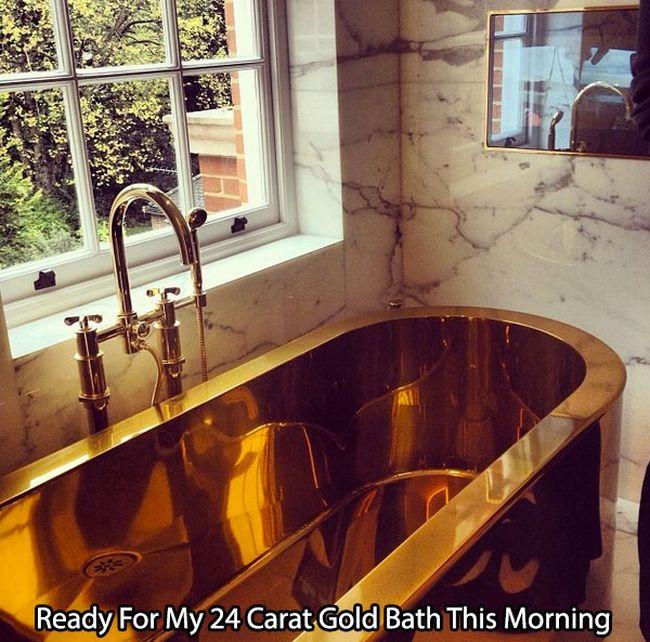 Fotografiile postate pe Instagram care îţi vor lăsa un gust amar. Ce fac cu banii cei mai BOGAŢI copii din lume 248698