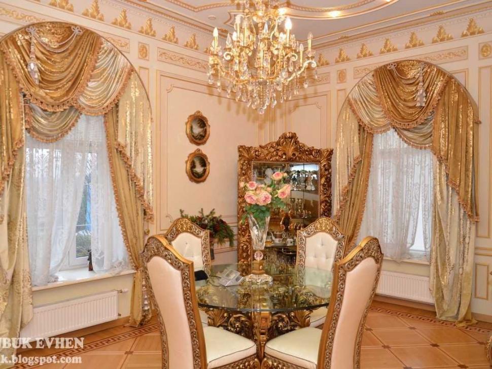 Camerele lui Napoleon Bonaparte erau simple "jucării". LUXUL şi OPULENŢA din casele oamenilor lui Ianokovici 248918