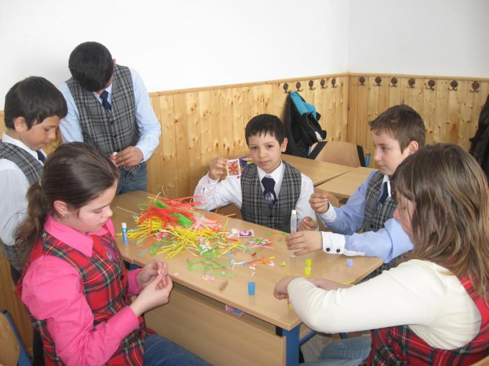 (P) Turnu Roșu: o școală modernă de nota… Regio 248249