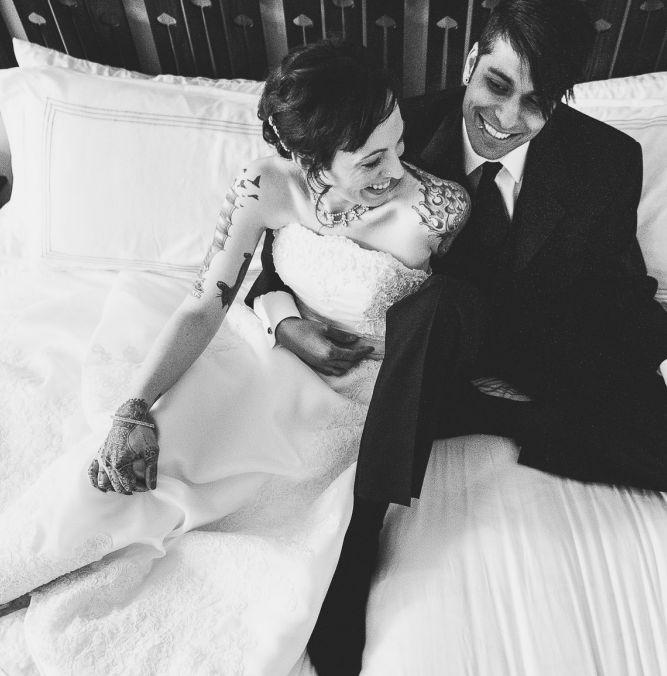 Nimeni din familia miresei n-a ştiut cum arată mirele, până în ziua nunţii. Iată ce surpriză de proporţii au avut 249064