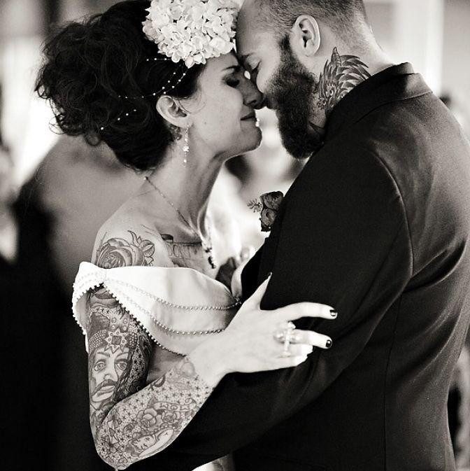 Nimeni din familia miresei n-a ştiut cum arată mirele, până în ziua nunţii. Iată ce surpriză de proporţii au avut 249069