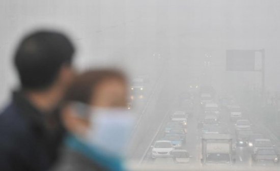 Poluare tot mai mare în China. Distribuitorii de măşti cu filtru şi-au epuizat stocurile