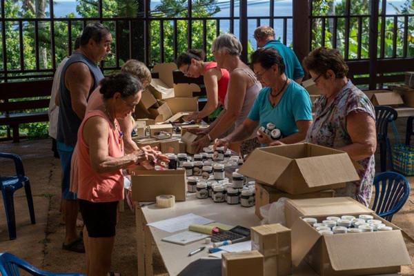 "Aşa arată Raiul pe Pământ". Insula din mijlocul lui "Nicăieri" pe care trăiesc 48 de oameni. "E o viaţă PERFECTĂ" 249300