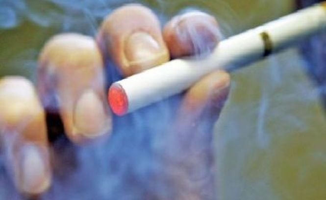 Deputaţii europeni cer reglementarea ţigărilor electronice ca produse medicale sau din tutun