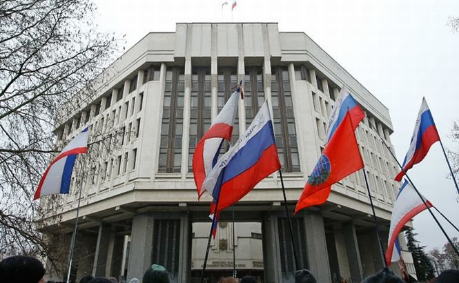 Primul pas spre SEPARARE. Parlamentul din Crimeea a anunţat un REFERENDUM privind viitorul regiunii autonome
