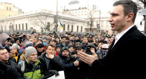 Vitali Klitschko solicită Parlamentului decretarea MOBILIZĂRII GENERALE, pe fondul ameninţătorilor Rusiei