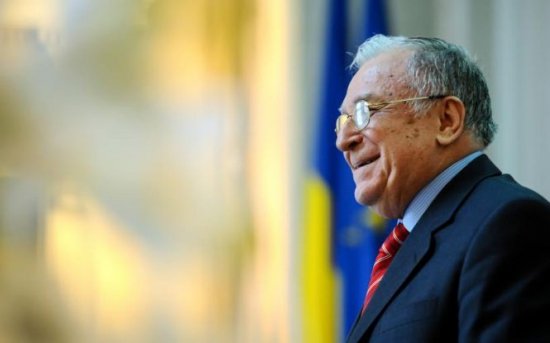 Ion Iliescu împlineşte astăzi 84 de ani. Politicianul nu a participat la petrecerea dată în cinstea sa la Ateneu