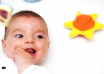 9 lucruri de care chiar NU ai nevoie pentru bebelusul tau