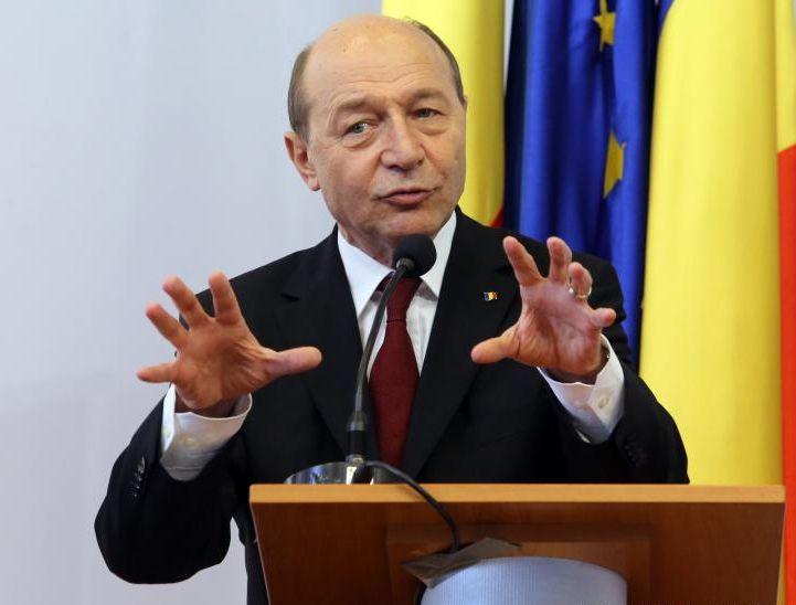 Băsescu, la finalul Consiliului European: România participă cu personal la misiunea OSCE din Ucraina 