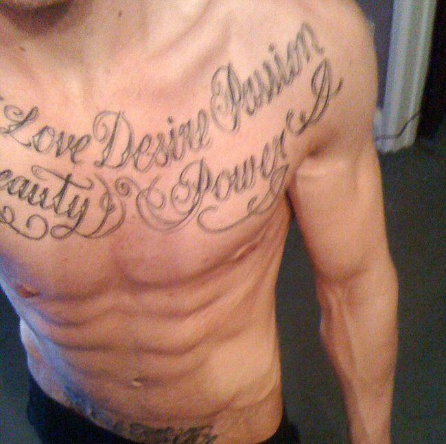 Era cel mai gras copil din şcoală şi toţi colegii îl porecleau "purcelul". Cum arată acum după ce a slăbit jumătate din greutatea lui 250407