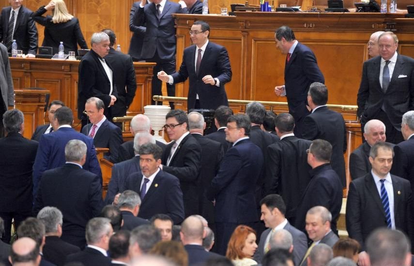 Săptămână agitată pe scena politică. Guvernul Ponta III se întoarce în Parlament pentru votul pe programul de guvernare
