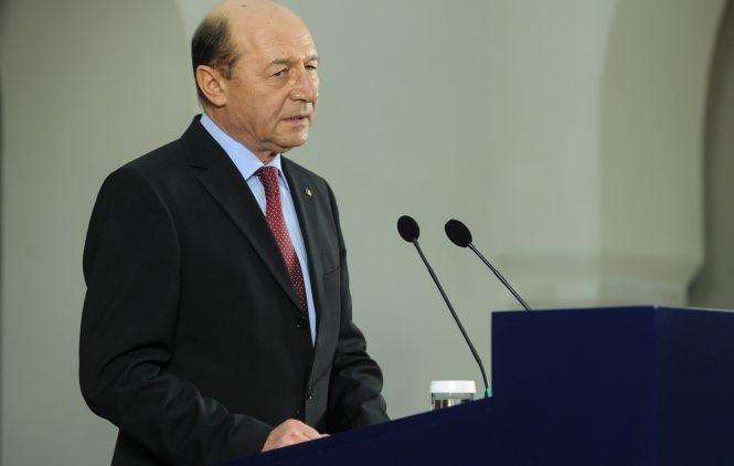 Băsescu: Guvernul este corupt. Daniel Chiţoiu a minţit azi în Parlament