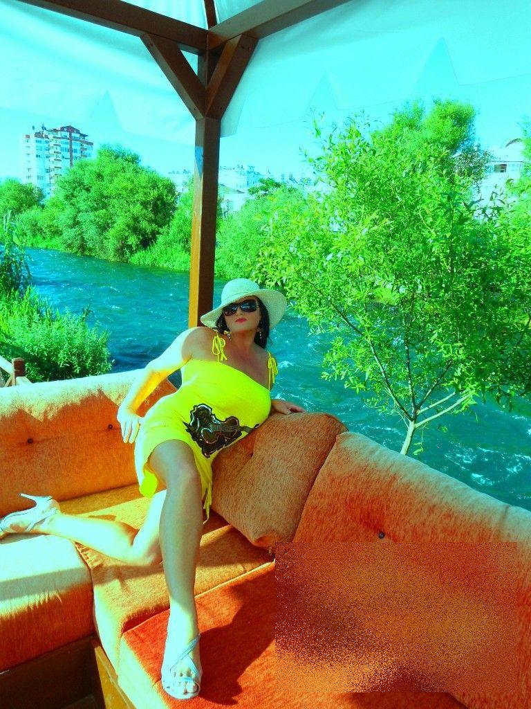 Ea este femeia care a dovedit că reţelele de socializare nu sunt numai pentru tineri. Strânge mii de like-uri la fiecare poză 251379