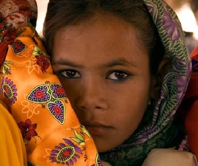 &quot;Oamenii pot să se căsătorească cu un copil&quot;. Un înalt comitet religios pakistanez cere guvernului să aprobe mariajele copiilor