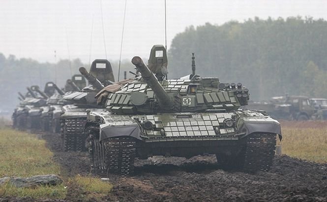 Rusia îi bagă în sperieţi pe ucraineni. Exerciţii militare de amploare au loc în apropiere de graniţa comună
