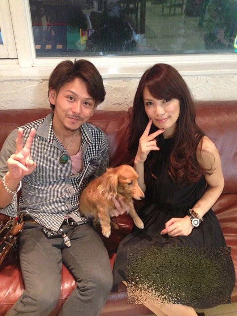 Fotografia care SFIDEAZĂ timpul. Una din aceste tinere are 50 de ani şi este BUNICĂ 251561