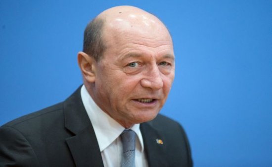 Traian Băsescu face campanie pentru Partidul Mişcarea Populară