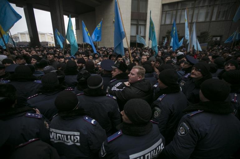Manifestaţii DE AMPLOARE la Moscova împotriva &quot;ocupării&quot; Crimeei