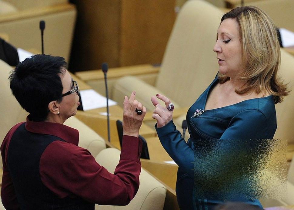 Ce fac PARLAMENTARII când cred că nimeni nu îi vede. "Aşa sunt votate legile la noi" 251833