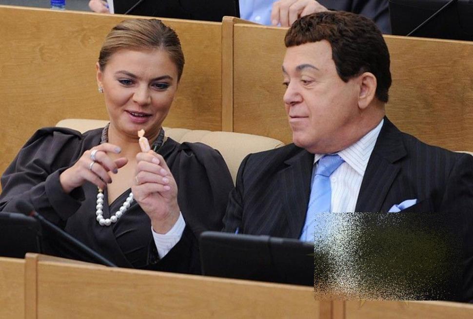 Ce fac PARLAMENTARII când cred că nimeni nu îi vede. "Aşa sunt votate legile la noi" 251836