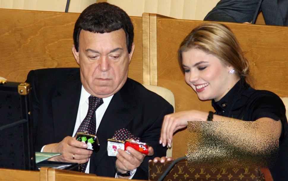 Ce fac PARLAMENTARII când cred că nimeni nu îi vede. "Aşa sunt votate legile la noi" 251846