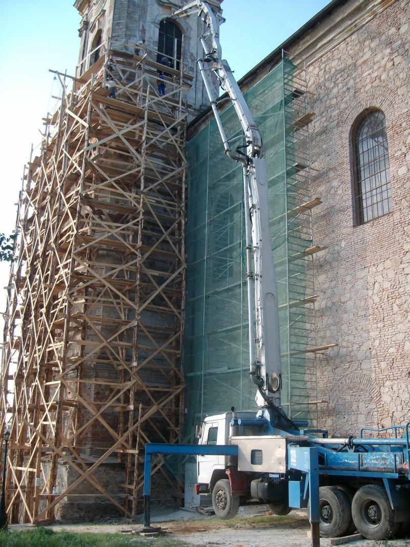 (P) Bazilica şi mănăstirea Maria Radna din judeţul Arad: un loc  de pelerinaj important pentru Europa de Est, restaurat prin Regio 251165