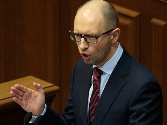 Iaţeniuk: Ucraina va răspunde &quot;militar&quot; oricărei tentive ruse de anexare a estului ţării 
