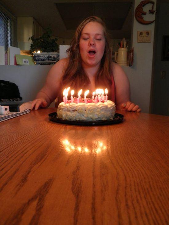 De ziua ei de naştere şi-a pus o dorinţă: SĂ SLĂBEASCĂ. Iată cum a ajuns să arate acum 252578