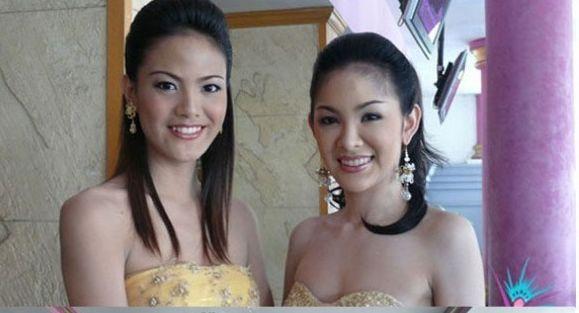 Şi-au dat palme când şi-au dat seama cu cine ieşiseră în oraş. Cine erau de fapt aceste frumoase tinere 253205