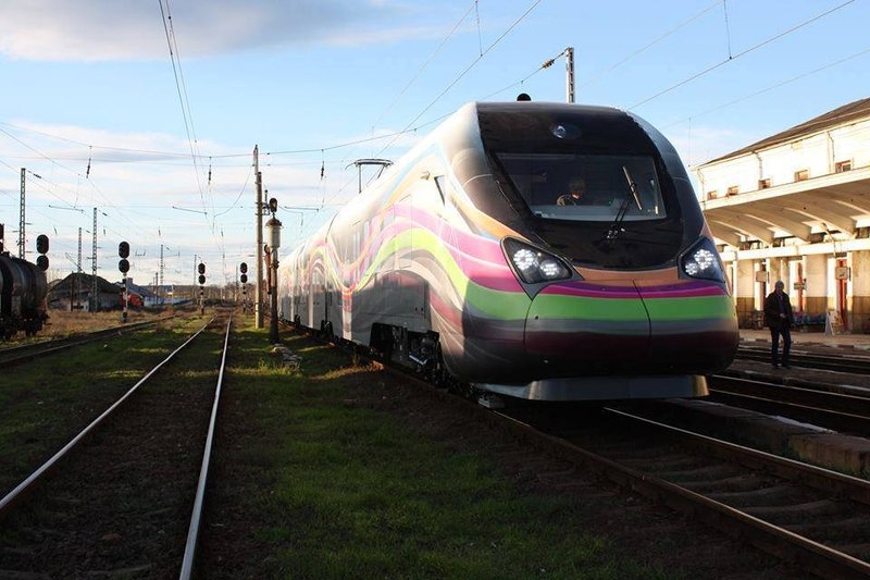 Primul tren de mare viteză va circula în România începând din iulie
