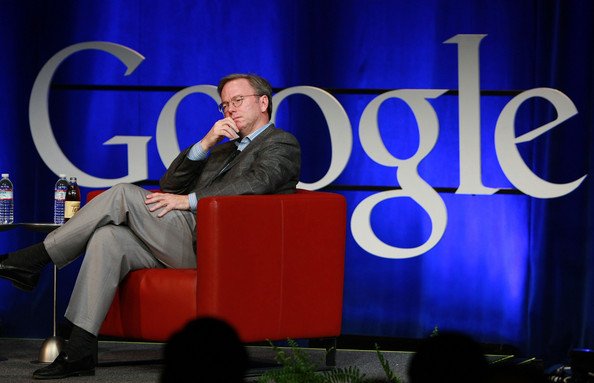 Pachet salarial DUBLAT într-un an pentru preşedintele Google