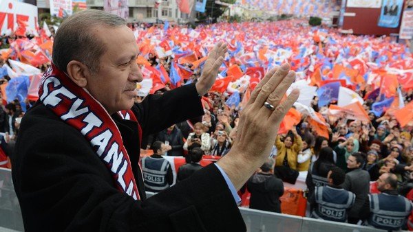 &quot;A venit timpul să îi ELIMINĂM&quot;. Ameninţarea premierului turc în faţa adversarilor săi