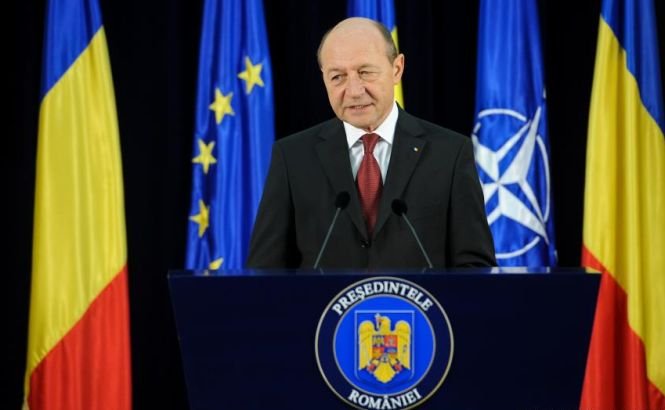 Băsescu: Salut începerea dezangajării forţelor militare ale Rusiei de la frontiera cu Ucraina