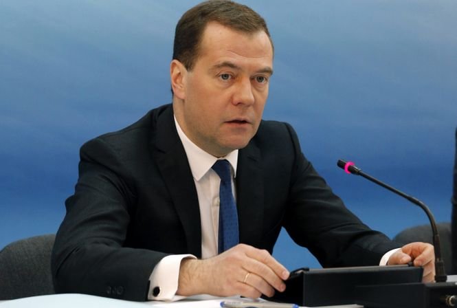 Premierul rus, Dmitri Medvedev, vizitează Crimeea