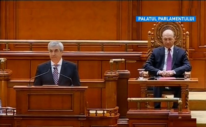 10 ani de la aderarea României la NATO: Băsescu nu a dat mâna cu Tăriceanu şi l-a ignorat pe Ponta