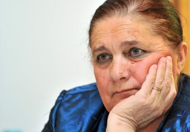 Lucia Hossu Longin, dezamăgită de Antonescu: Realizatoare TV susţine că nu a fost anunţată de înlocuirea ei din CA al TVR