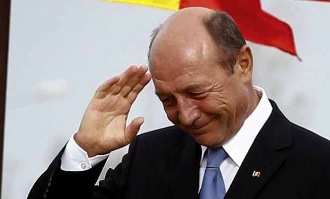 Traian Băsescu îşi plănuieşte rămânerea la putere. „Vă treziţi cu mine la anul pe aici!”