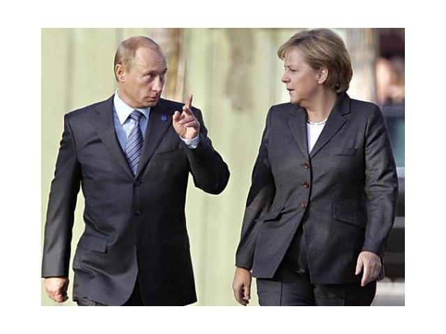 Avertismentul pe care Vladimir Putin i l-a dat Angelei Merkel: &quot;E la un pas de război&quot;