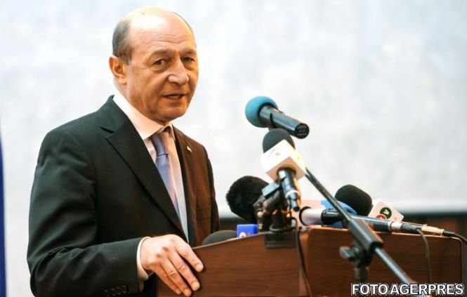 170 de parlamentari îl reclamă la Parchet pe Traian Băsescu pentru ameninţări şi şantaj