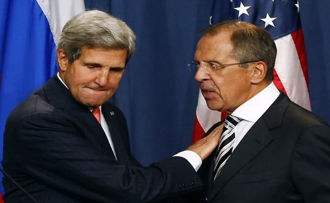 Kerry şi Lavrov s-au întâlnit pentru a analiza criza politică din Ucraina