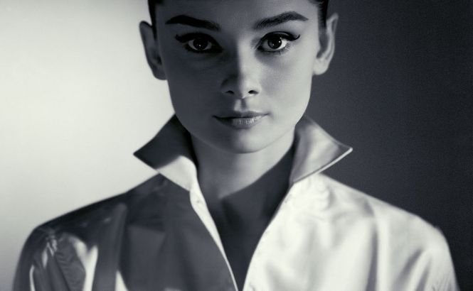 Audrey Hepburn, desemnată mai frumoasă femeie din ultimii 50 de ani