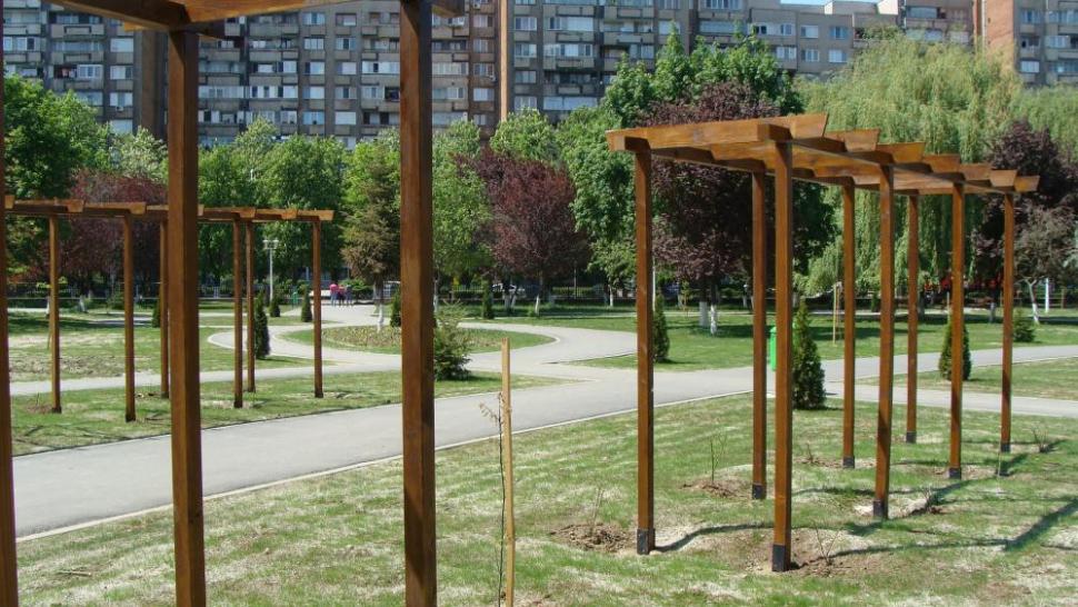 (P) Regio reface străzile, parcul Tineretului şi supravegherea video din municipiul Hunedoara 255375