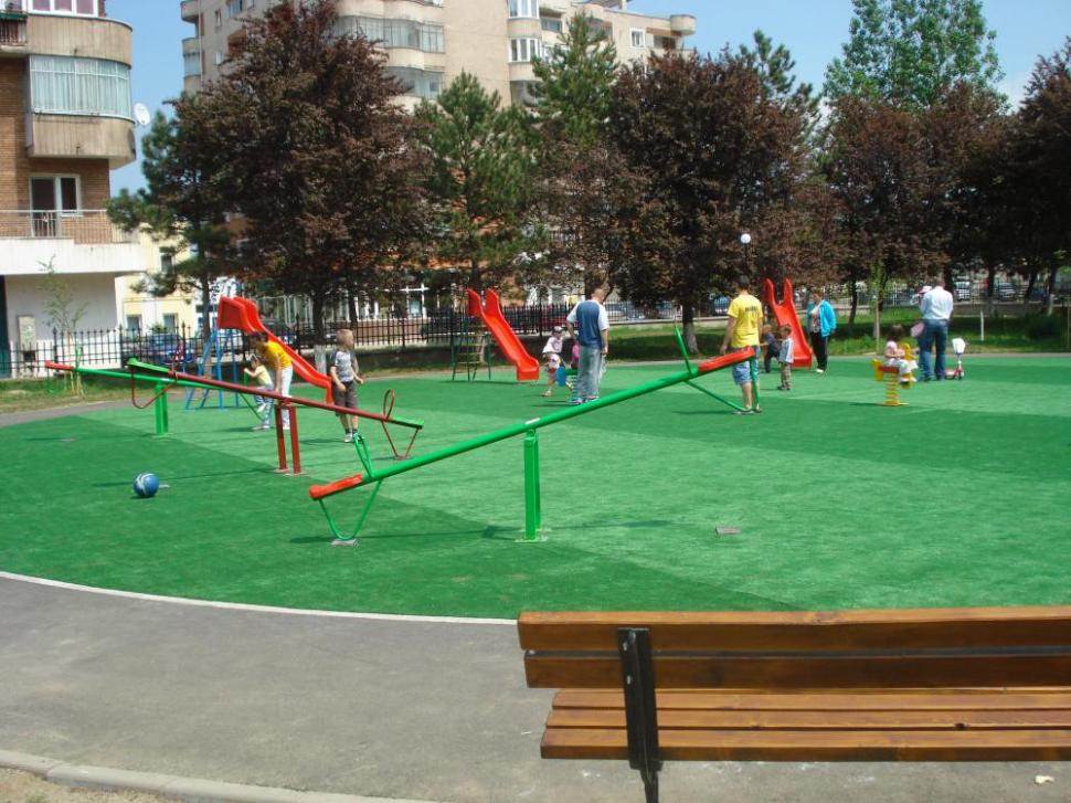 (P) Regio reface străzile, parcul Tineretului şi supravegherea video din municipiul Hunedoara 255379