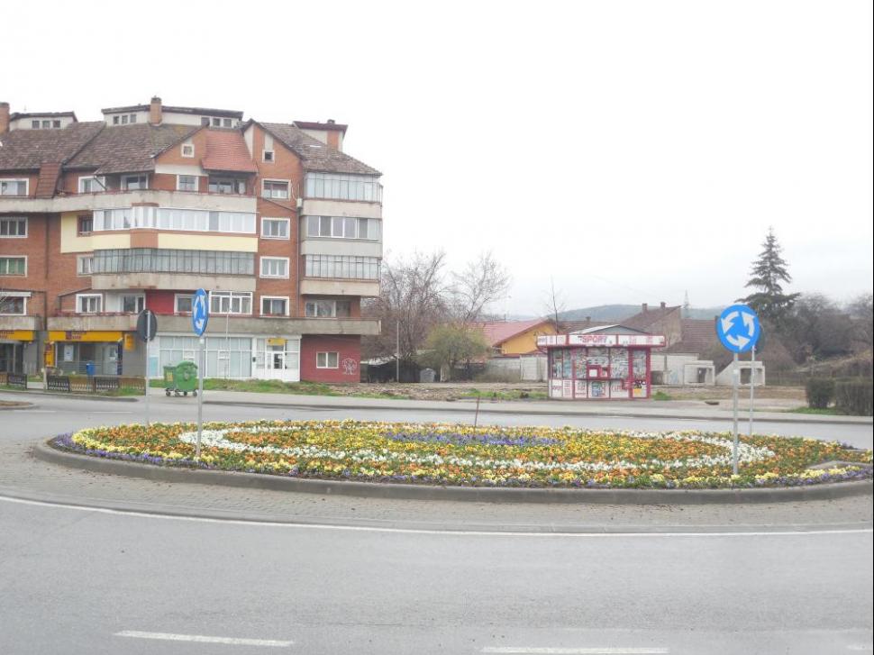 (P) Regio reface străzile, parcul Tineretului şi supravegherea video din municipiul Hunedoara 255380