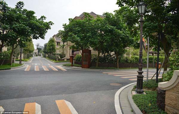 A fost construit pentru bogătaşii lumii, dar acum i se spune "ORAŞUL MORŢILOR". Află aici povestea incredibilă 256811